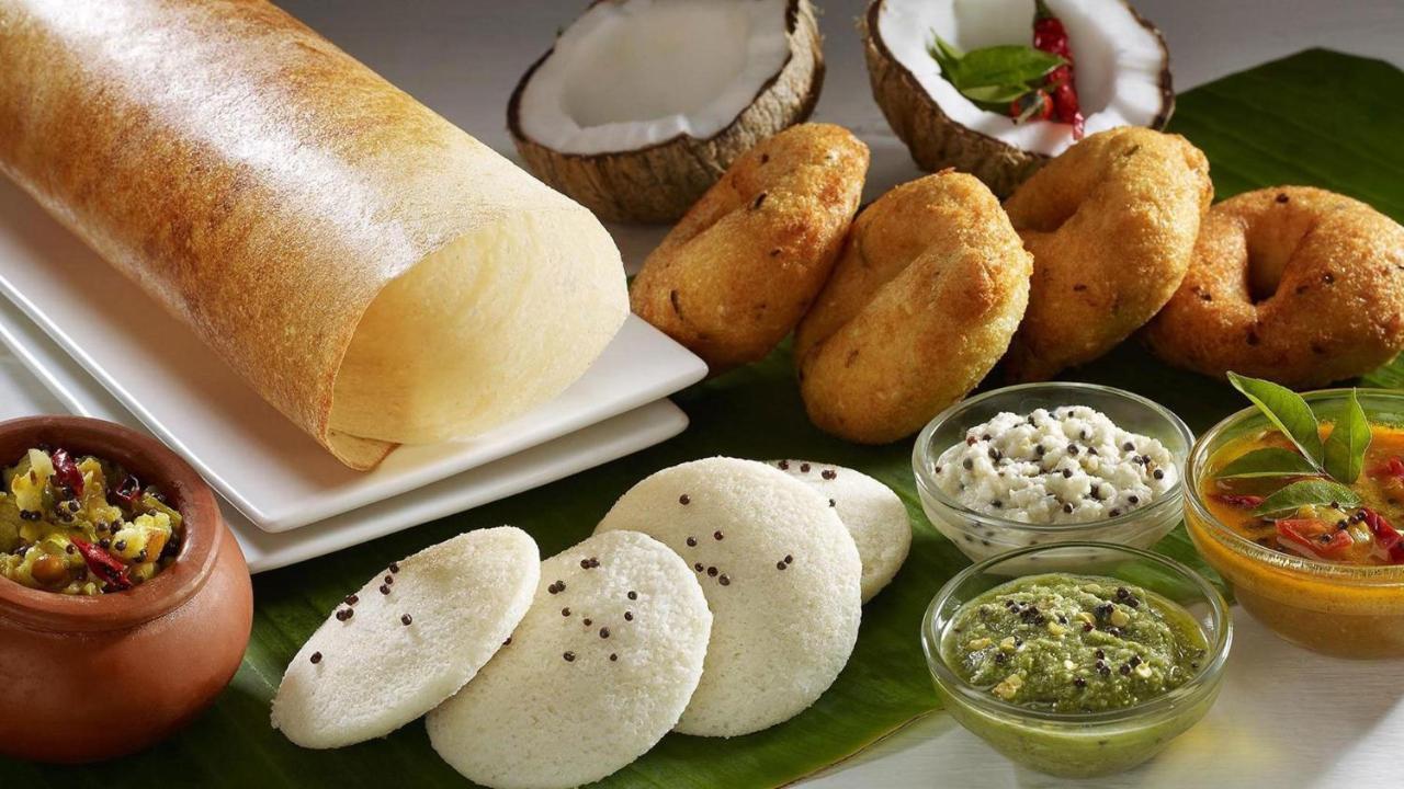 Temple Plaza Kochi Hotel Chottanikara Екстериор снимка